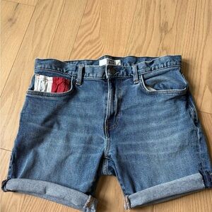 VINTAGE Tommy Hilfiger Blue Jean Shorts *DIY CUTOFFS*
